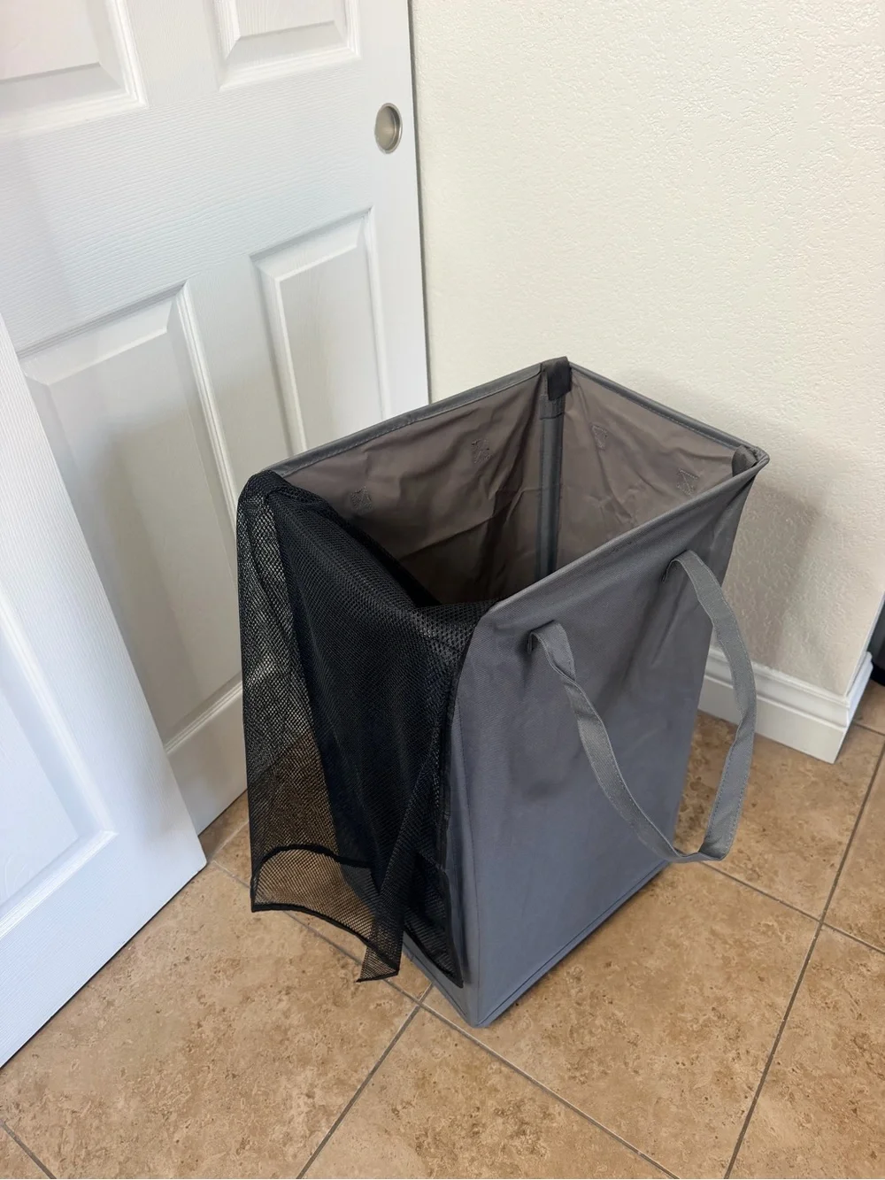 N/A laundry basket